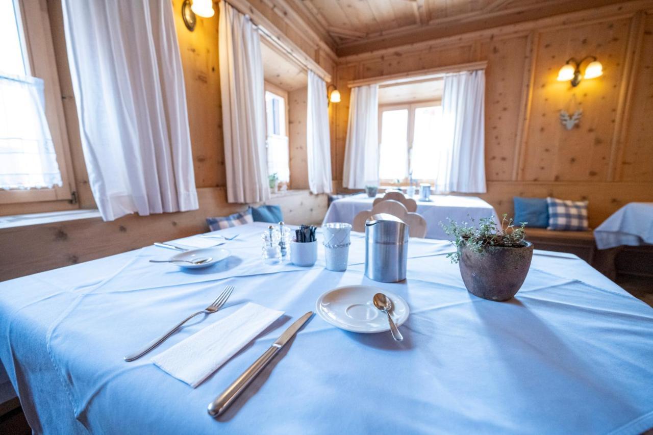 Hotel Engiadina Scuol Zewnętrze zdjęcie