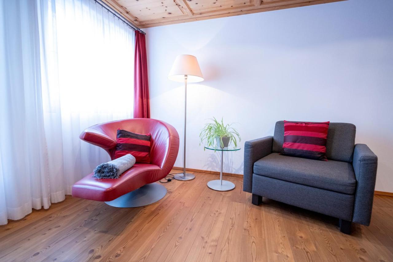 Hotel Engiadina Scuol Zewnętrze zdjęcie