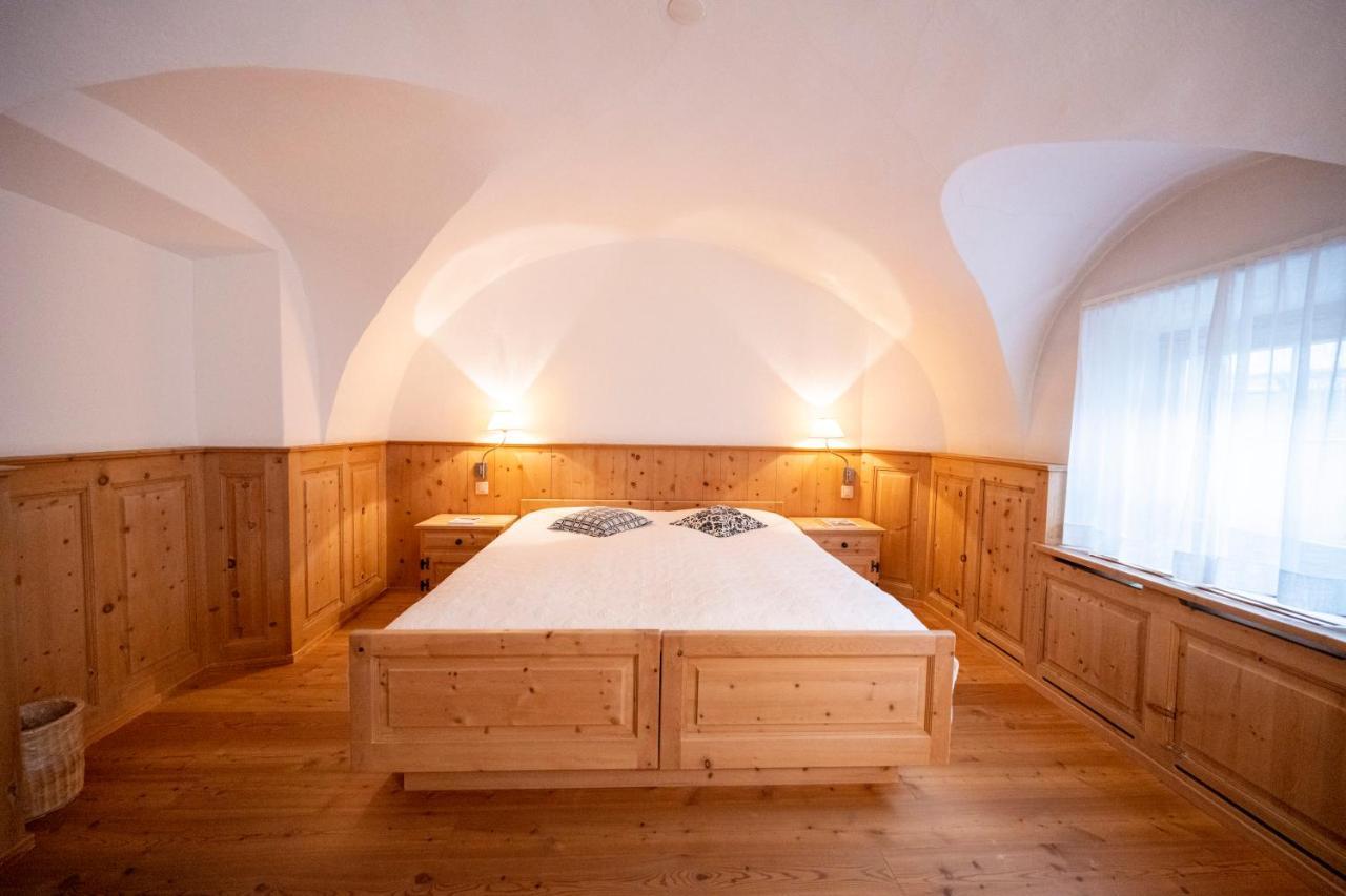 Hotel Engiadina Scuol Zewnętrze zdjęcie