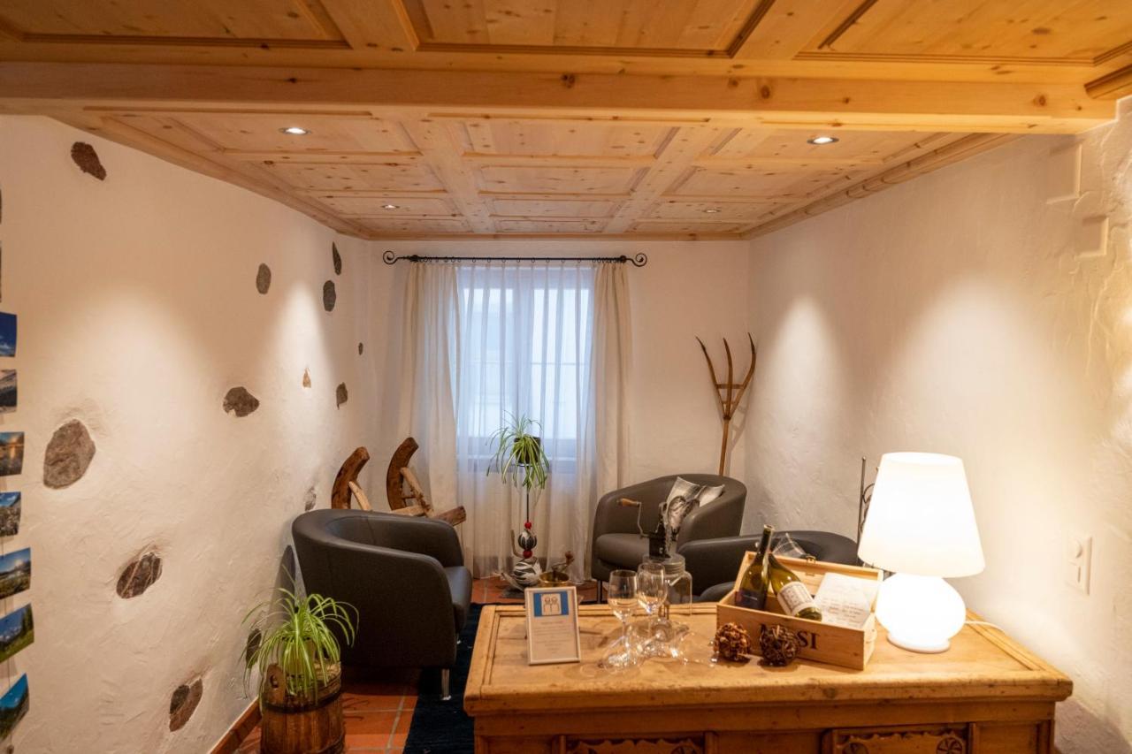 Hotel Engiadina Scuol Zewnętrze zdjęcie