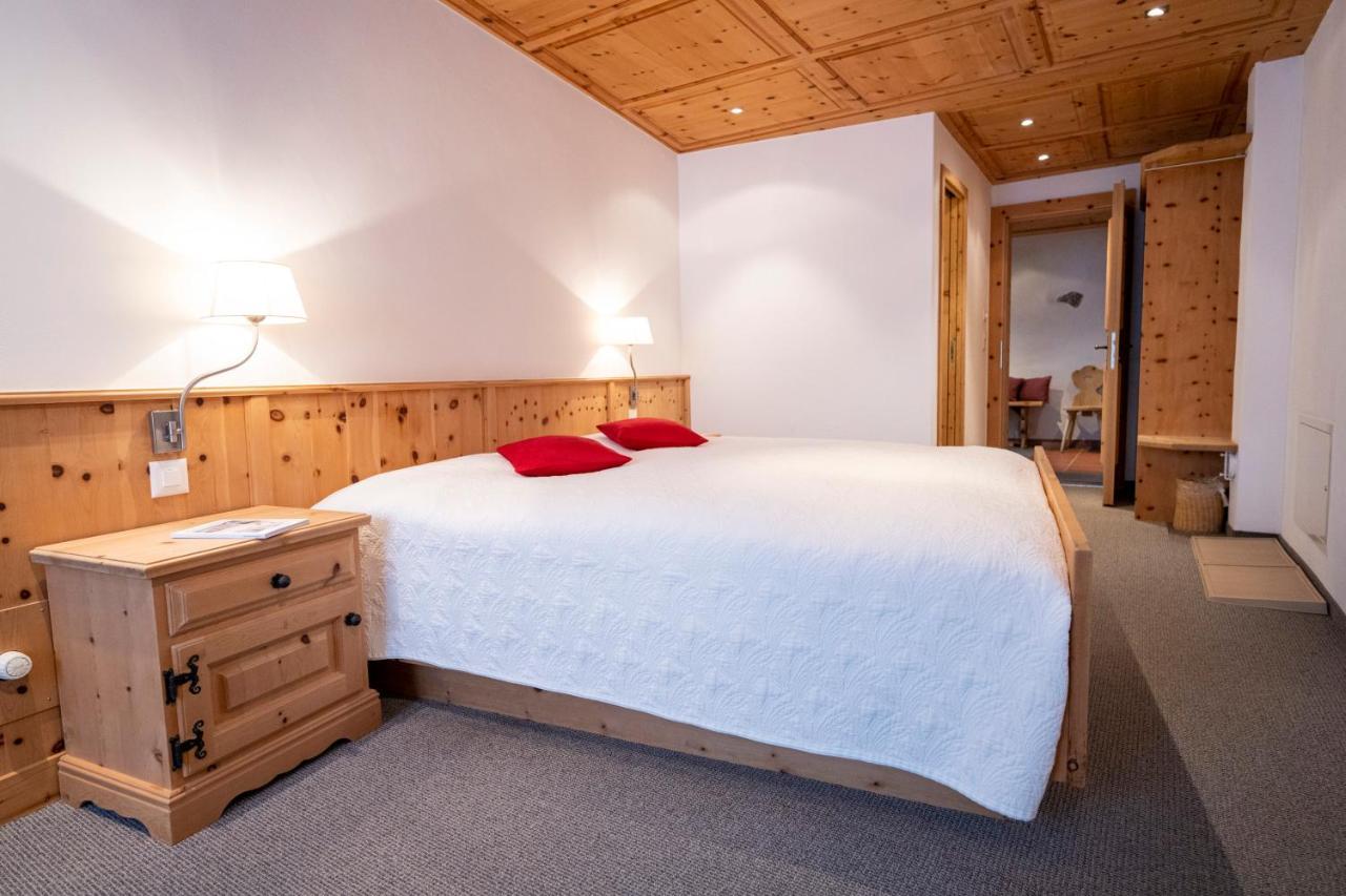 Hotel Engiadina Scuol Zewnętrze zdjęcie