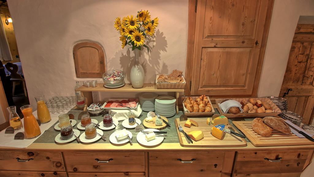 Hotel Engiadina Scuol Zewnętrze zdjęcie