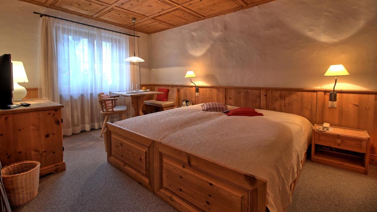 Hotel Engiadina Scuol Zewnętrze zdjęcie